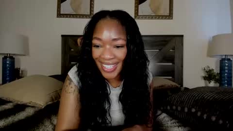 Nicole online show from May 2026 09:24:02 PM