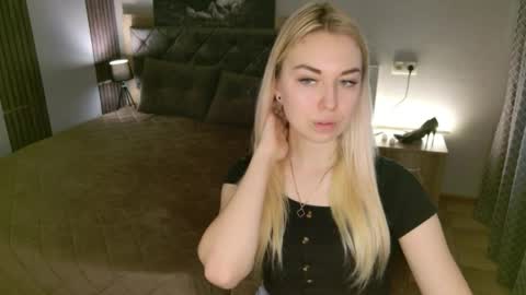 NicoleStunning online show from May 2026 05:36:01 AM