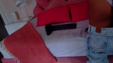 Snapshot of nicoletcherry__ chatting on November 2025 07:29:02 PM N I C O L E T online show from November 2025 07:29:02 PM