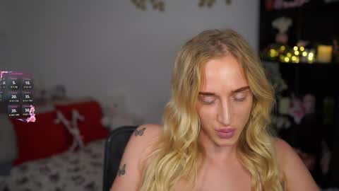 nicolette__shea_ online show from December 2024 10:05:02 AM