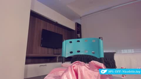 Nicol  online show from January 2026 04:09:01 PM