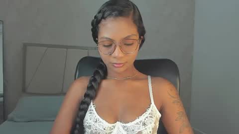 Nicol  online show from April 2026 03:07:02 AM