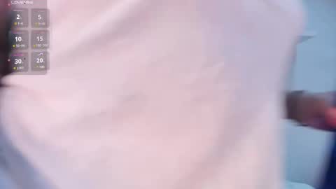 nicolle_evanss_ online show from April 2026 04:28:02 AM