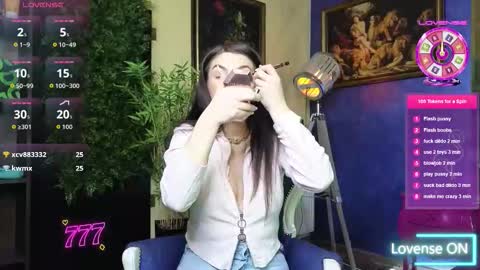 Nicolle online show from February 2026 07:57:02 AM