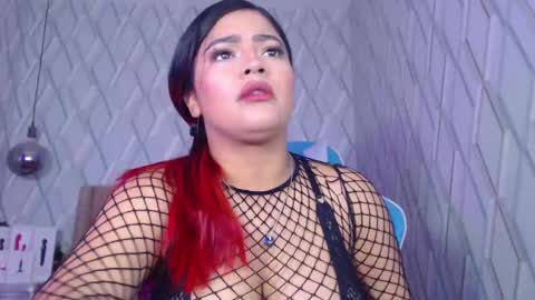 Nicolle Miley online show from February 2025 02:03:02 AM