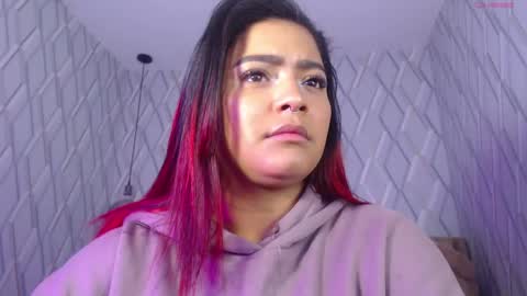 Nicolle Miley online show from March 2025 05:49:02 AM