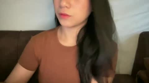 Snapshot of nicollete_snow chatting on June 2026 05:10:02 AM NIC 333 online show from June 2026 05:10:02 AM