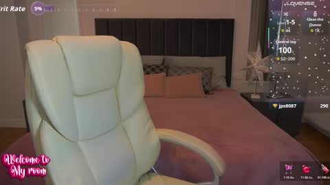 Nicole online show from February 2026 06:22:01 AM