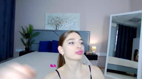 Snapshot of nicolros chatting on November 2025 12:16:01 PM NicolRos online show from November 2025 12:16:01 PM