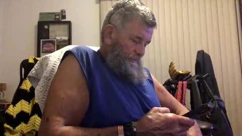 nightmoves1970 online show from November 2025 04:01:01 AM