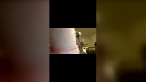 nightmoves1970 online show from April 2026 01:28:02 AM