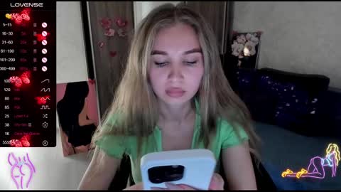 nigo_nika online show from February 2025 01:33:01 PM