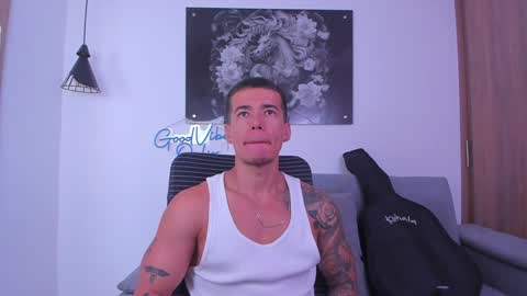 Niick online show from January 2025 03:09:01 AM