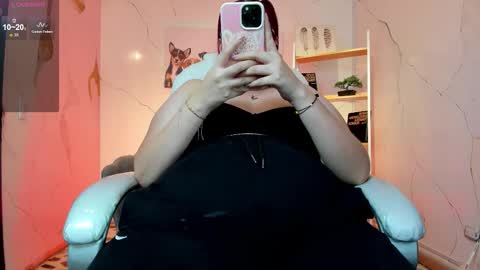 Anni online show from October 2025 04:13:01 AM