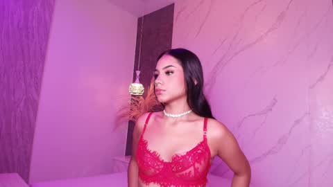 Nicole online show from February 2026 12:08:02 PM