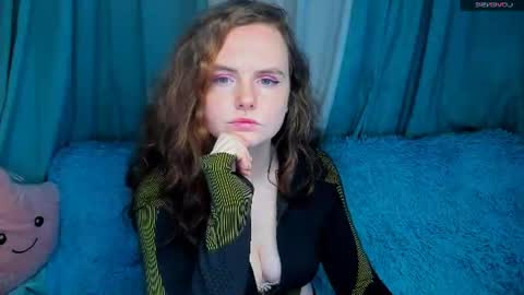 Snapshot of niiik_miiiki chatting on July 2026 12:10:01 PM niiik_miiiki online show from July 2026 12:10:01 PM