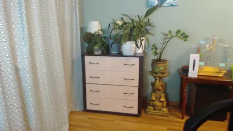 Nika online show from February 2025 07:35:02 PM