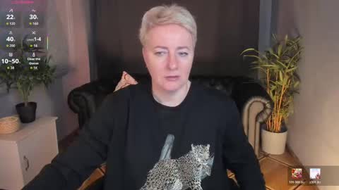 Snapshot of nika_smit chatting on May 2026 05:13:01 AM Nika online show from May 2026 05:13:01 AM