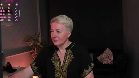 Snapshot of nika_smit chatting on July 2026 05:13:01 AM Nika online show from July 2026 05:13:01 AM