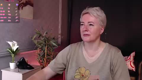 Snapshot of nika_smit chatting on July 2026 05:20:02 AM Nika online show from July 2026 05:20:02 AM