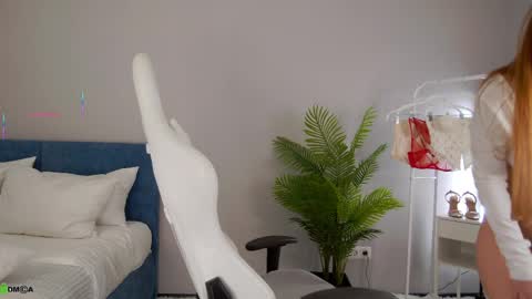 Nika online show from April 2026 06:03:02 AM