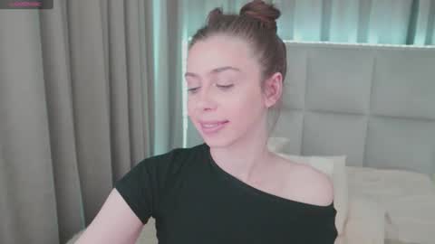 Nika online show from May 2026 11:23:04 PM