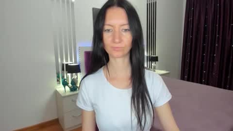 NikaLewis online show from October 2025 04:48:02 AM