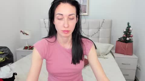 Snapshot of nikamiles chatting on December 2024 09:08:02 PM Nika online show from December 2024 09:08:02 PM