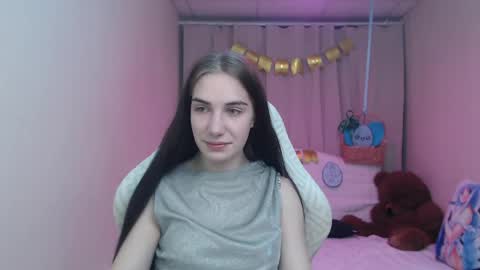 nikastarkk online show from April 2026 06:57:01 PM