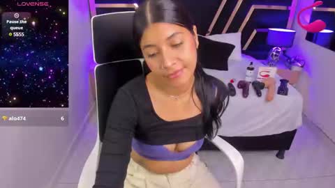 Niki online show from January 2025 01:51:02 PM