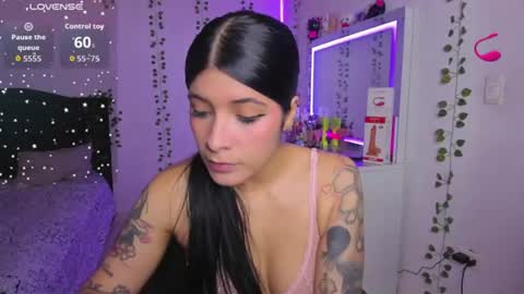 Snapshot of nikibryce_ chatting on June 2026 01:49:01 AM Niki online show from June 2026 01:49:01 AM