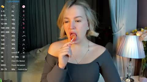 Nikki online show from September 2025 12:21:01 AM