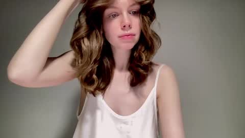 Nikki online show from December 2024 10:17:02 AM