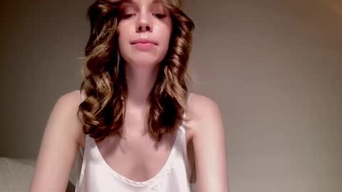 Nikki online show from December 2024 01:43:02 PM