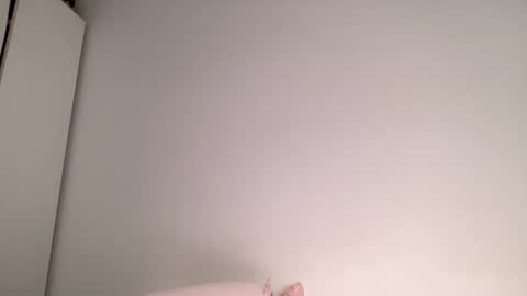 Snapshot of nikki_mi chatting on June 2026 12:22:01 PM Nikki online show from June 2026 12:22:01 PM