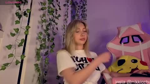 Online fr-mn 1 am NY time    online show from April 2026 05:51:02 AM