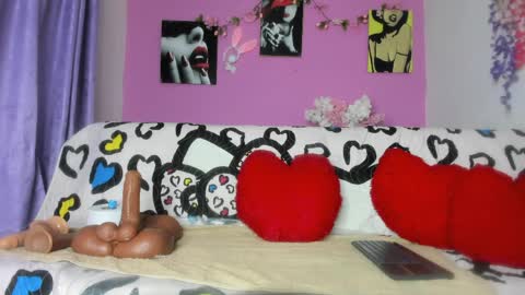 Snapshot of nikkifox111 chatting on April 2026 11:59:01 AM NikkiFox online show from April 2026 11:59:01 AM