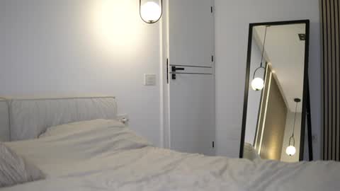 Nicole online show from November 2025 07:09:01 AM