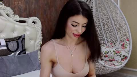 Nikky online show from March 2025 08:23:02 AM