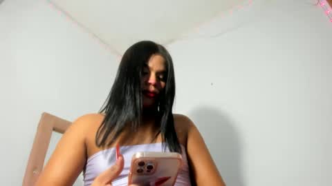 Snapshot of nikkitatsx chatting on January 2025 10:05:01 AM Debora21Cm online show from January 2025 10:05:01 AM