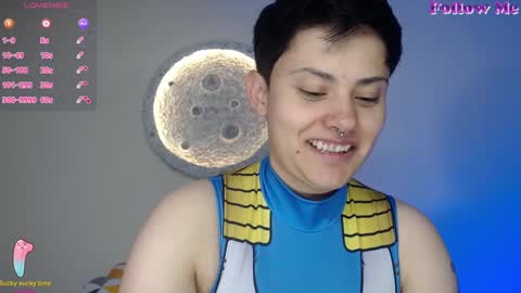 Nikky online show from December 2024 01:00:02 PM