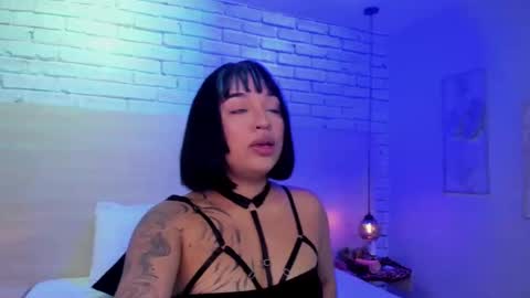 Nikky Dean online show from September 2025 03:17:01 AM