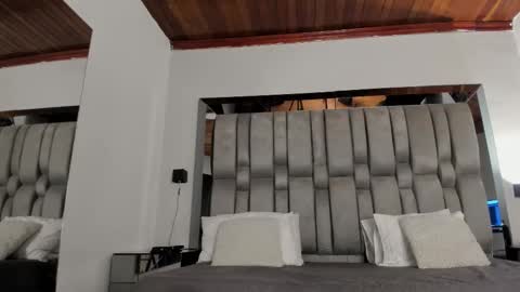     online show from October 2025 11:28:02 AM