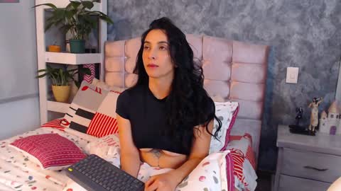 Niko Robin online show from February 2025 03:30:02 AM