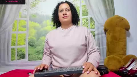 Snapshot of nikol32__ chatting on June 2026 11:00:02 AM dayan online show from June 2026 11:00:02 AM