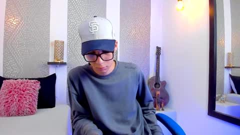    online show from January 2025 04:09:01 AM