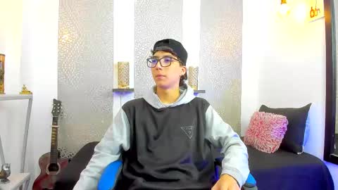    online show from March 2025 03:45:01 AM