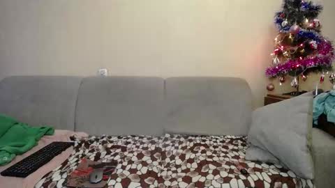 Nikoletta online show from December 2025 12:31:02 PM