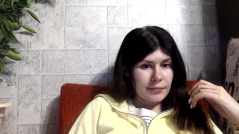 Nikol online show from October 2025 06:36:01 PM