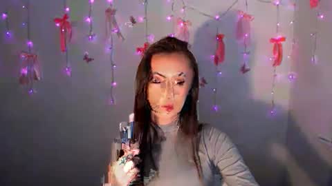 nikonara_ online show from December 2025 12:55:02 PM